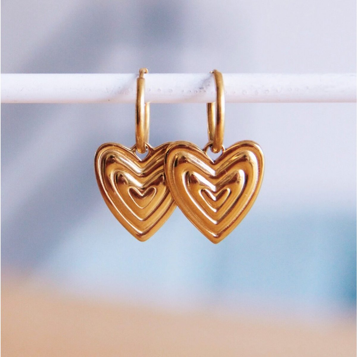 Rostfreie Reifen mit ´Wirl's Heart Charme Damen Mode Accessoire Schmuck Edelstahl