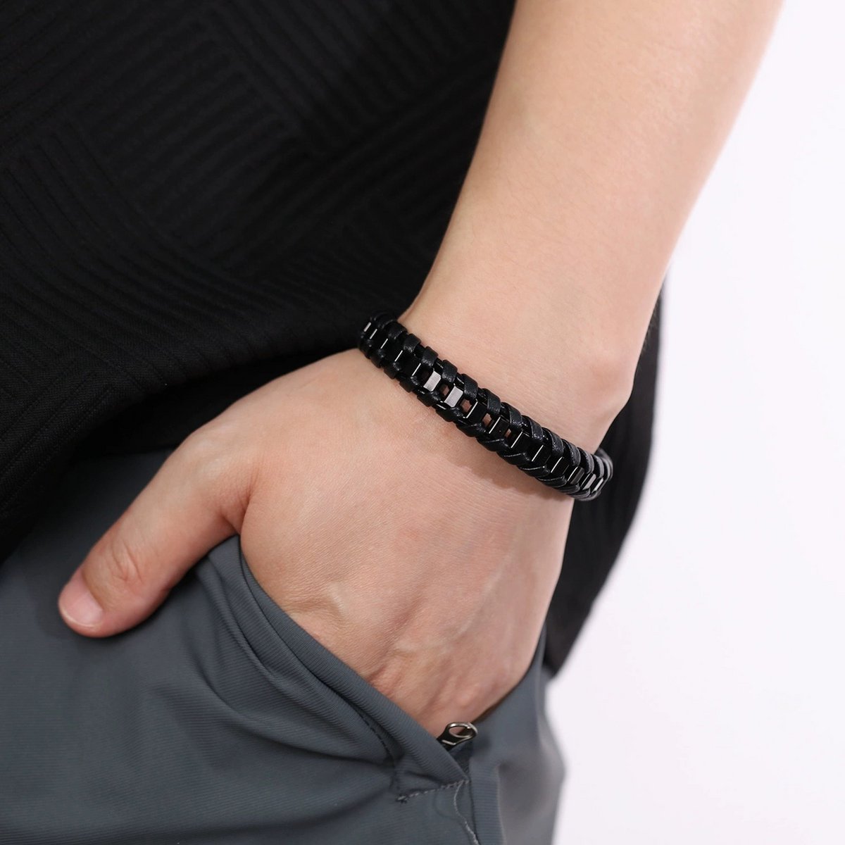 Grobes Herrenarmband aus geflochtenem Leder und Stahl