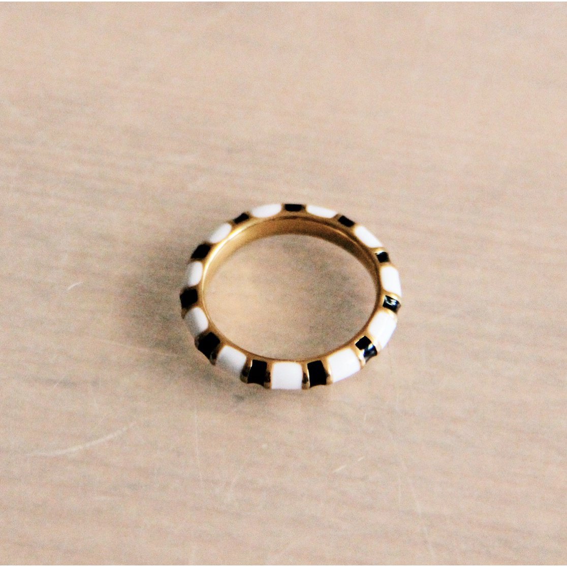 R662 - Statement-Ring aus Edelstahl schwarz/weiß/gold