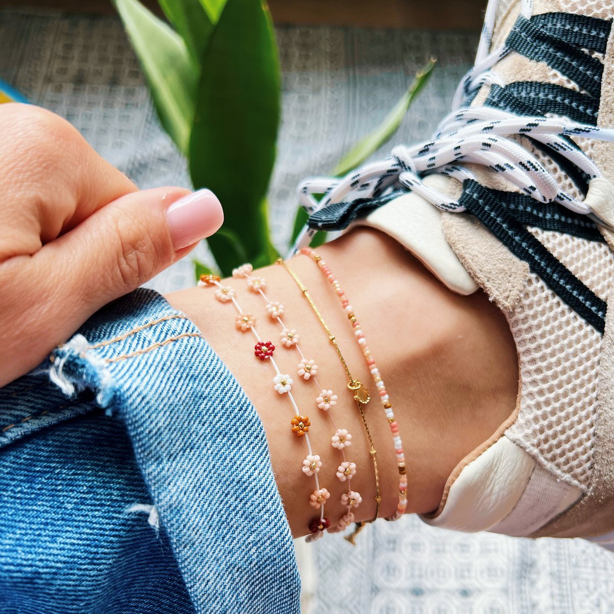 Gänseblümchen-Fußkettchen/Armband – weiß/gold