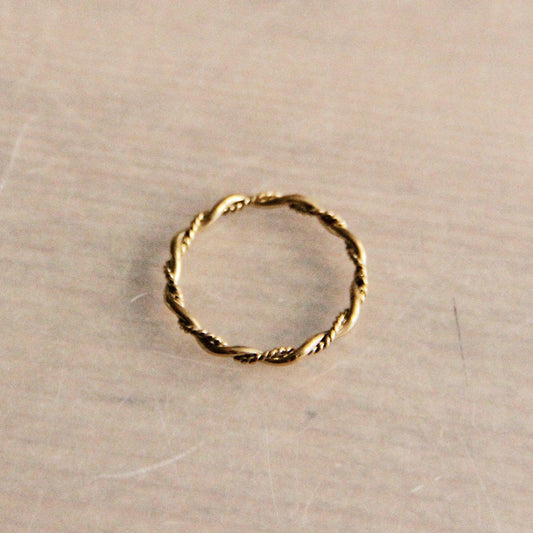 R617 - Minimalistischer geflochtener Ring aus Edelstahl - Gold