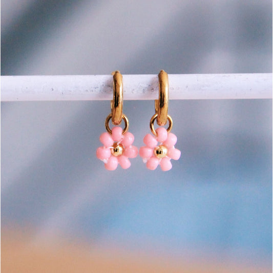 Ohrringe aus Edelstahl mit Gänseblümchenblume - Pink