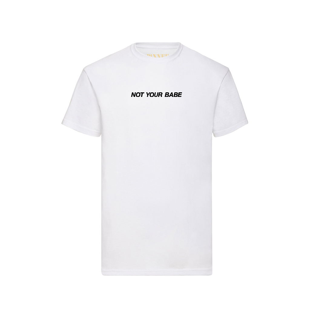 T-Shirt „Not Your Babe“, schwarze Vorderseite