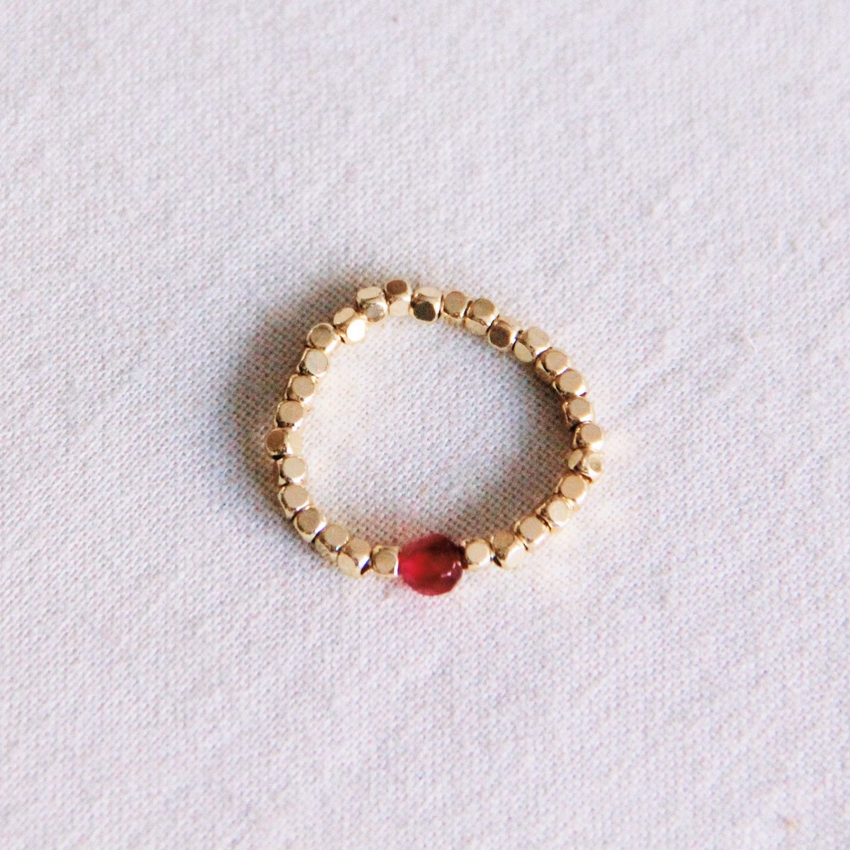 Elastischer Ring mit Naturstein - Pink Damen Mode Accessoire Schmuck Edelstahl