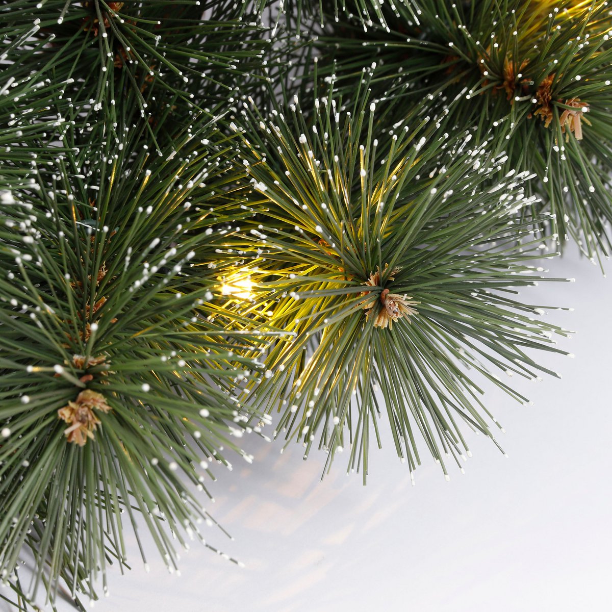 Glendon Weihnachtskranz mit LED-Beleuchtung – Ø60 cm – Grün