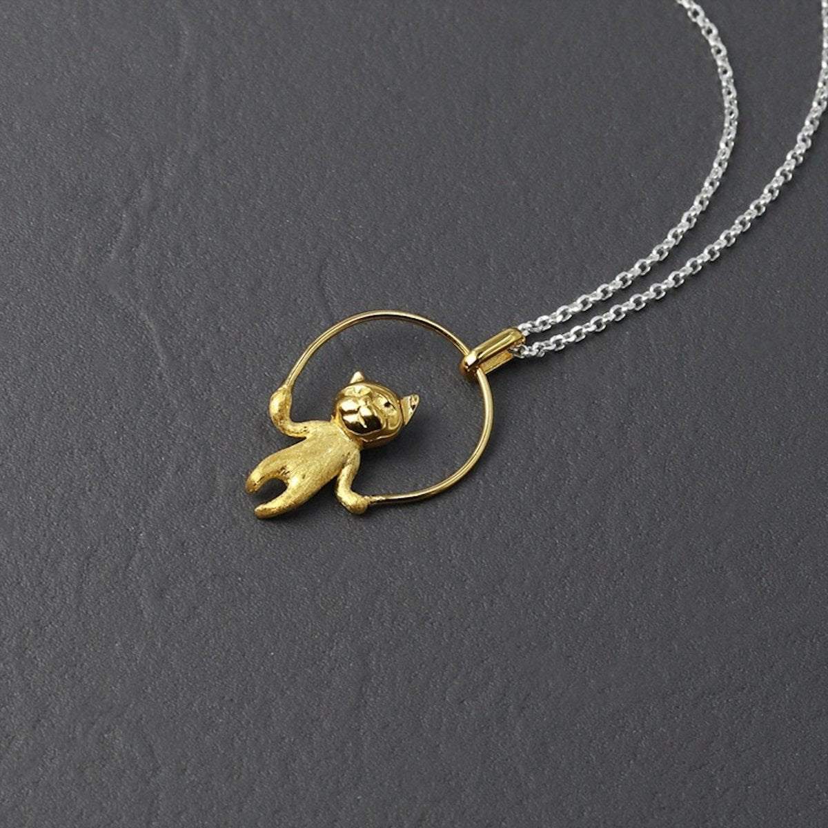 Cute Rope Skipping Cat Necklace - Gold n Silver