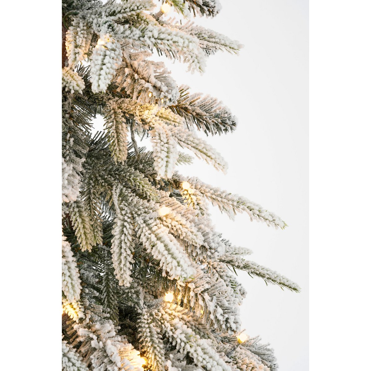 Lodge Weihnachtsbaum mit Beleuchtung, Timer und Dimfunktion - H155 x Ø48 cm - Grün