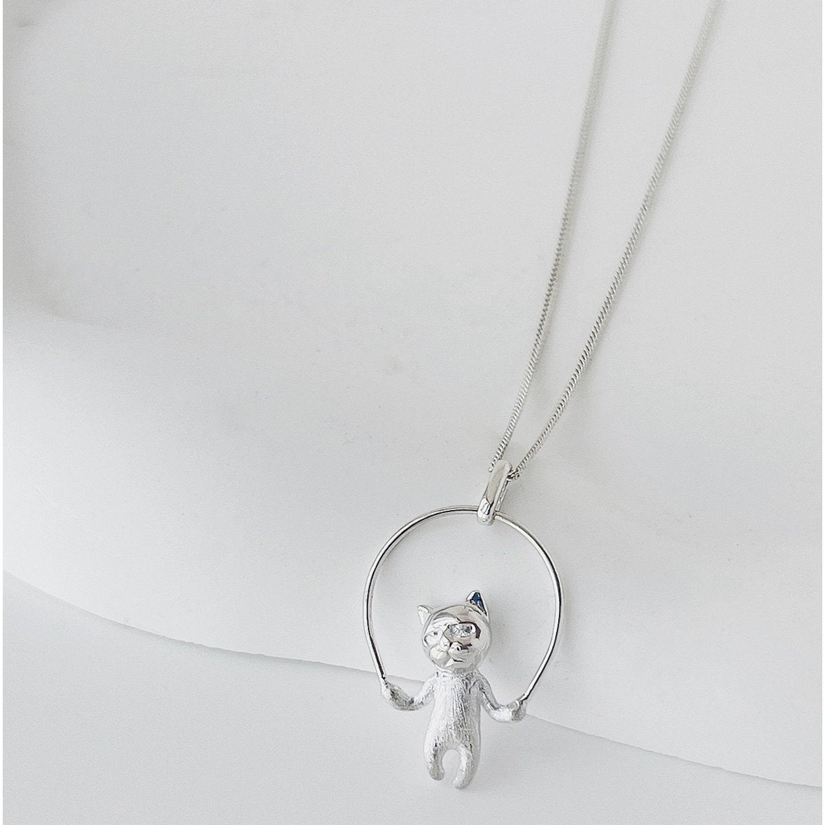 Cute Rope Skipping Cat Necklace - Gold n Silver