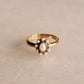 R613: Vintage-Ring aus Edelstahl mit Perlensteinen - Gold