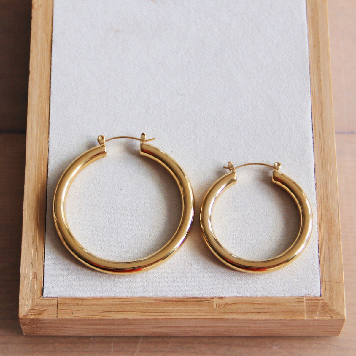 Stainless steel hoop maxi '40mm' – gold