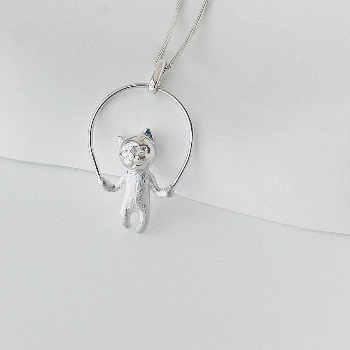 Cute Rope Skipping Cat Necklace - Gold n Silver