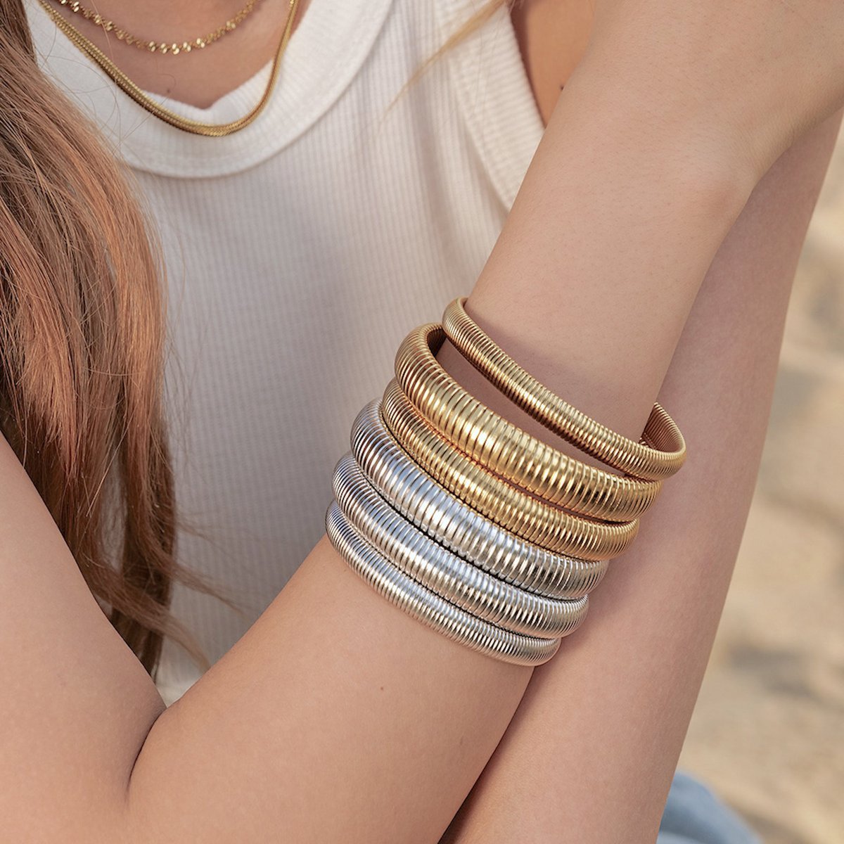 Minimalistisches Stretch-Armband im klobigen Look – Gold und Silber