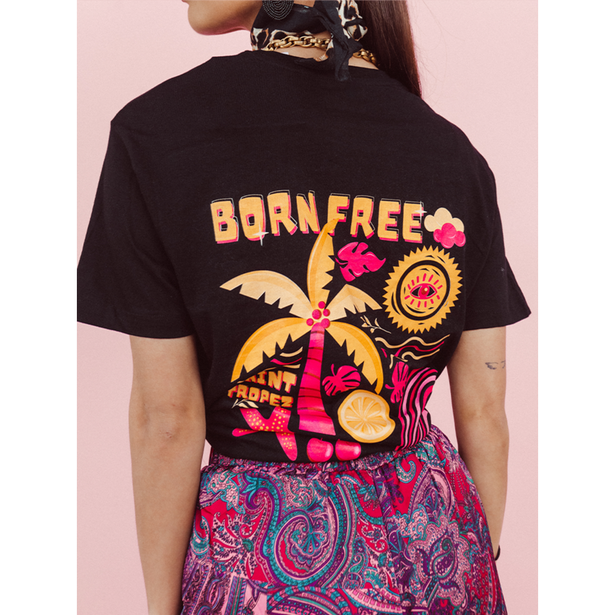 T-Shirt „Born Free Back“.