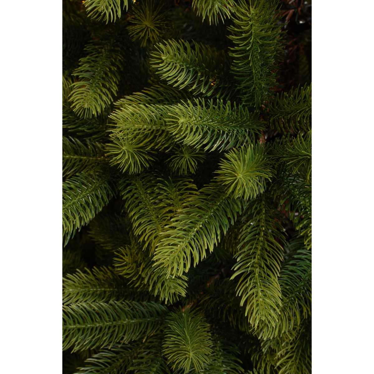Nagoya Künstlicher Weihnachtsbaum – H210 x Ø115 cm – Grün