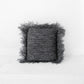 Schwarzes Raffia-Wurfkissen mit Füllung, dekoratives Kissen mit Fransen, GANDI aus Bast (2 Größen)