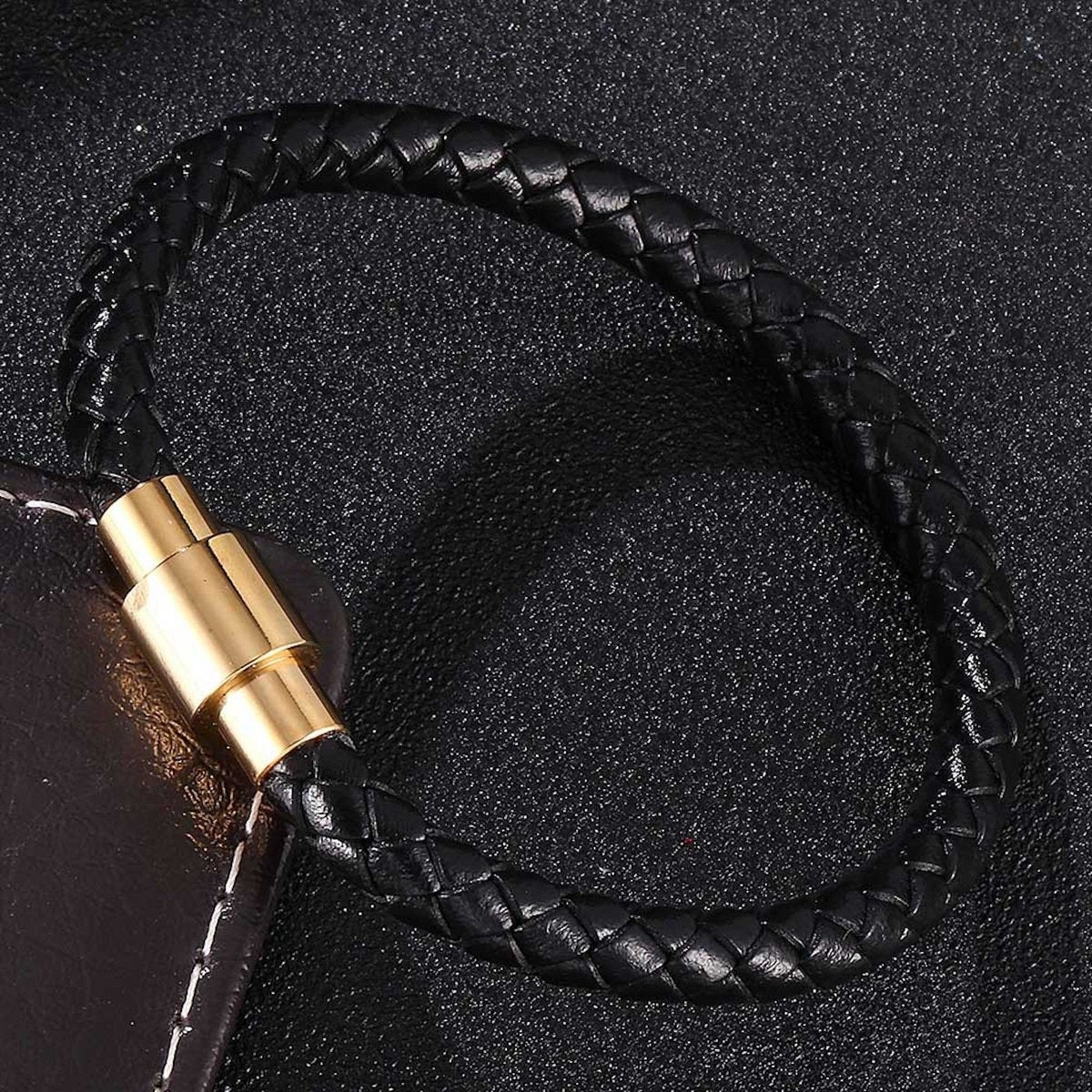 Geflochtenes Gentleman-Armband aus echtem Leder mit goldener Schnalle