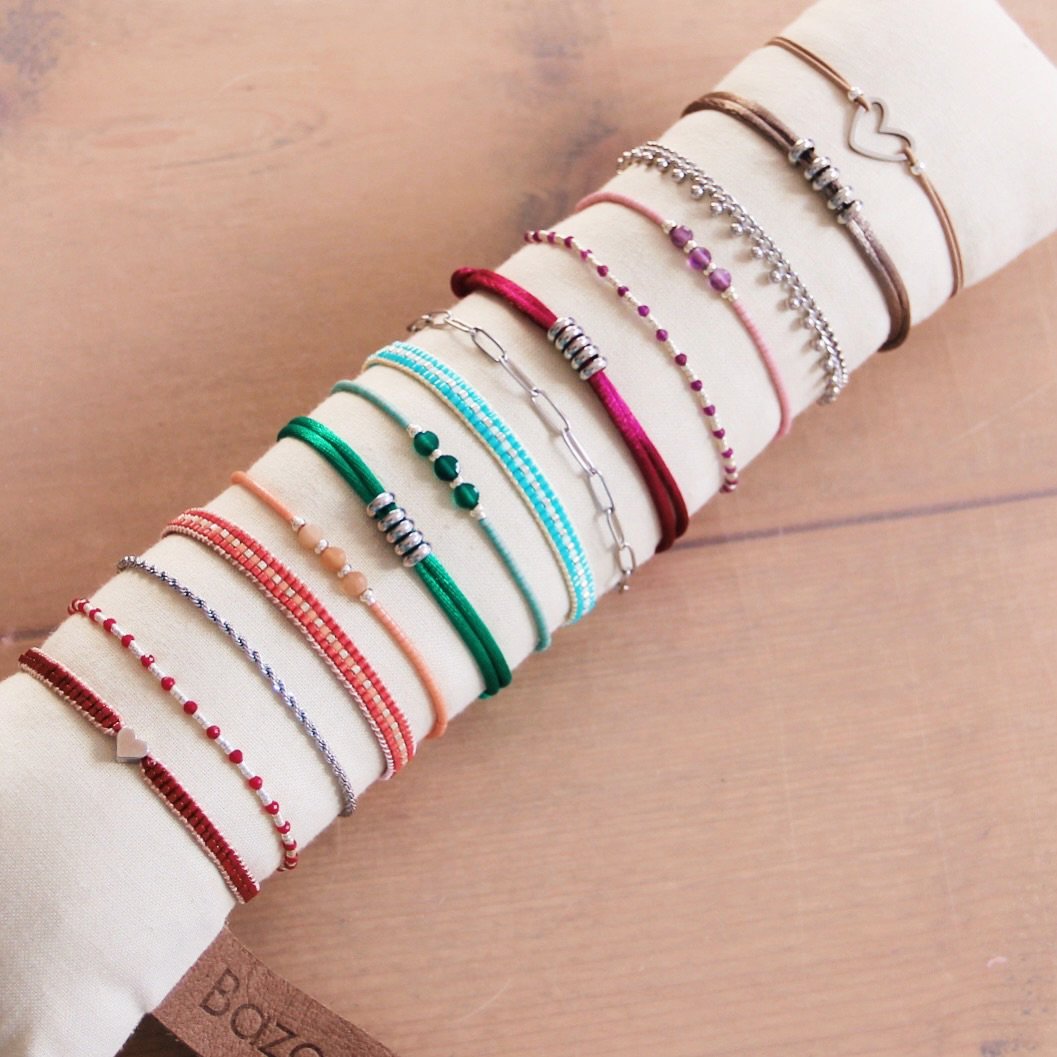 Edelsteinarmband mit versilbertem Miyuki – Lila