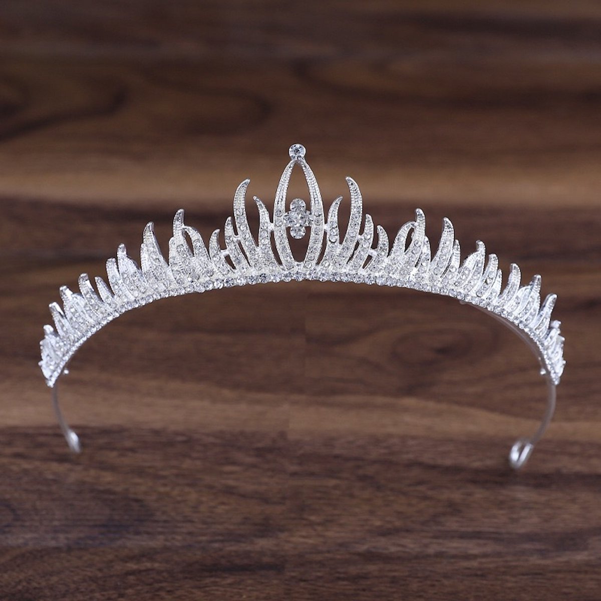 Königliche Eleganz im Queen-Stil für Hochzeit, Tiara, Kindergeburtstag