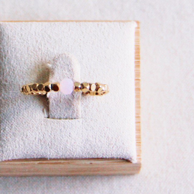 Elastischer Ring mit Naturstein - rosa Damen Mode Accessoire Schmuck Edelstahl