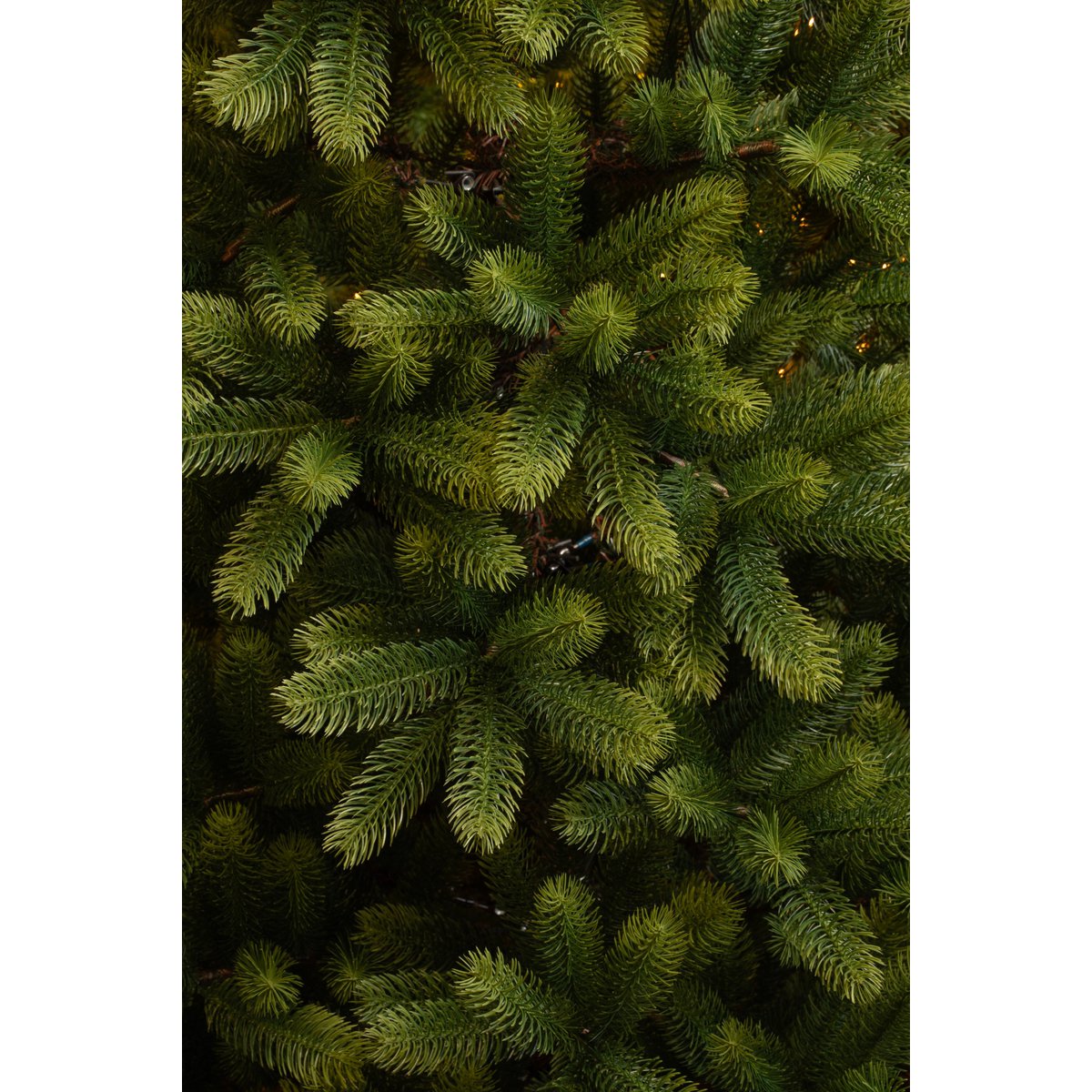 Nagoya Künstlicher Weihnachtsbaum – H210 x Ø115 cm – Grün