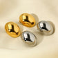 Minimalistische ovale Eierschalen-Ohrstecker – Gold und Silber