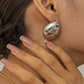 Minimalistische ovale Eierschalen-Ohrstecker – Gold und Silber
