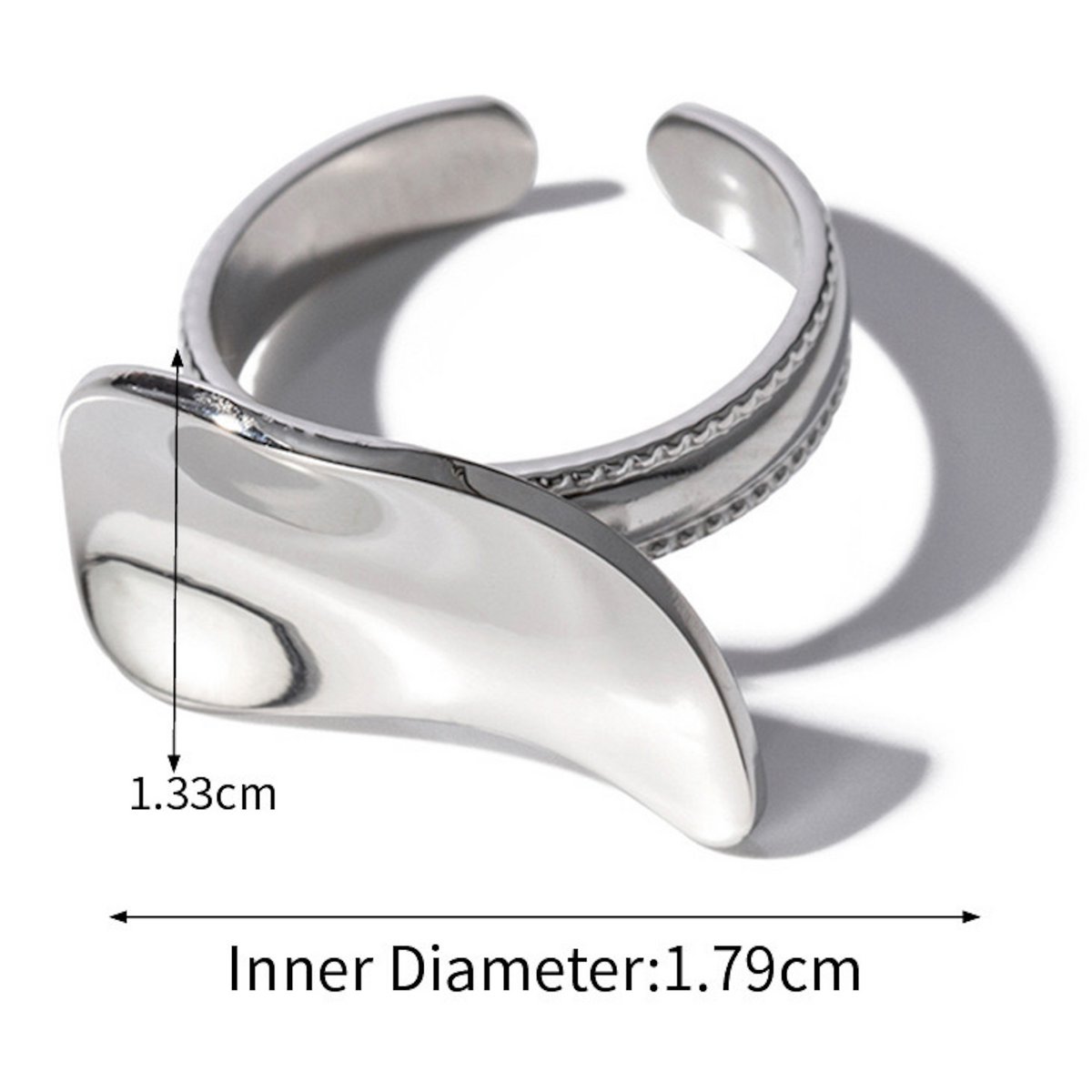 Schicker, minimalistischer Ring mit Wellenoberfläche – Größe 8